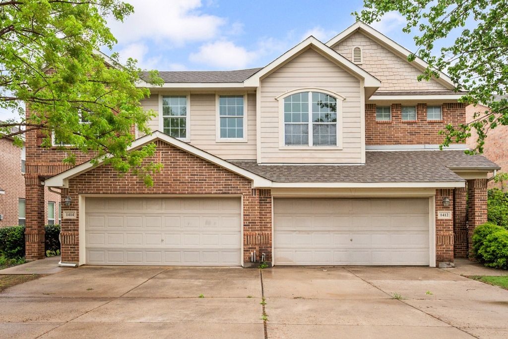 1414 Ravenwood Drive, Mansfield, TX 76063