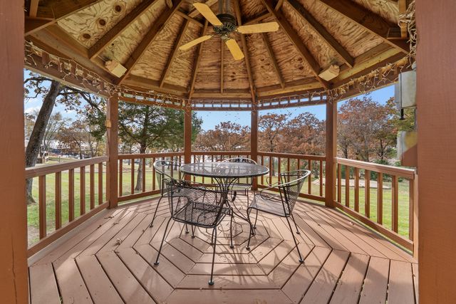 379 Navajo Trail, Kimberling City, MO 65686