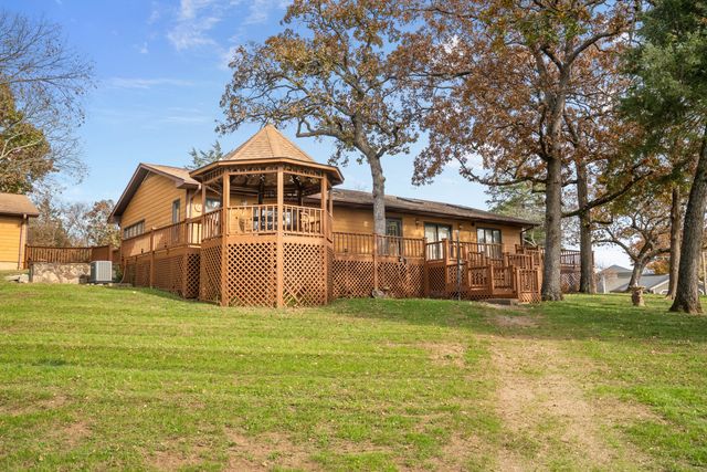 379 Navajo Trail, Kimberling City, MO 65686