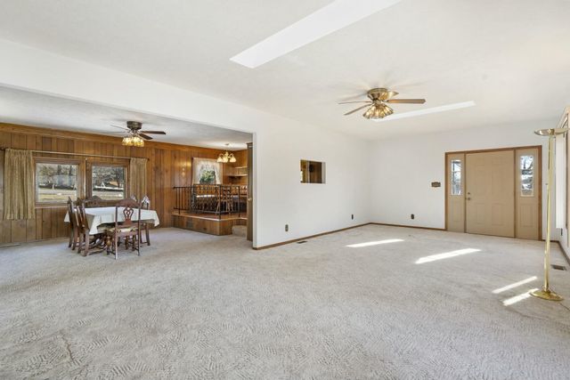 379 Navajo Trail, Kimberling City, MO 65686