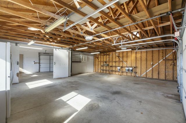 379 Navajo Trail, Kimberling City, MO 65686