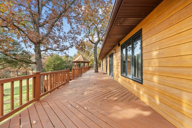 379 Navajo Trail, Kimberling City, MO 65686