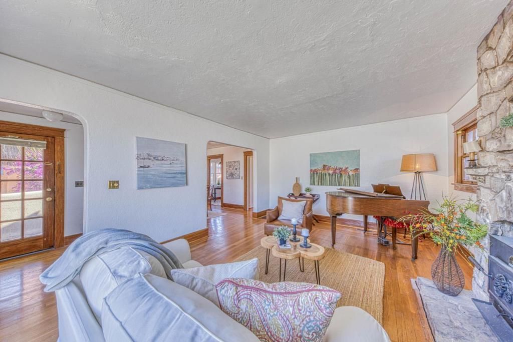 Image 12 of property listing at 333 West Street, Salinas, CA 93901
