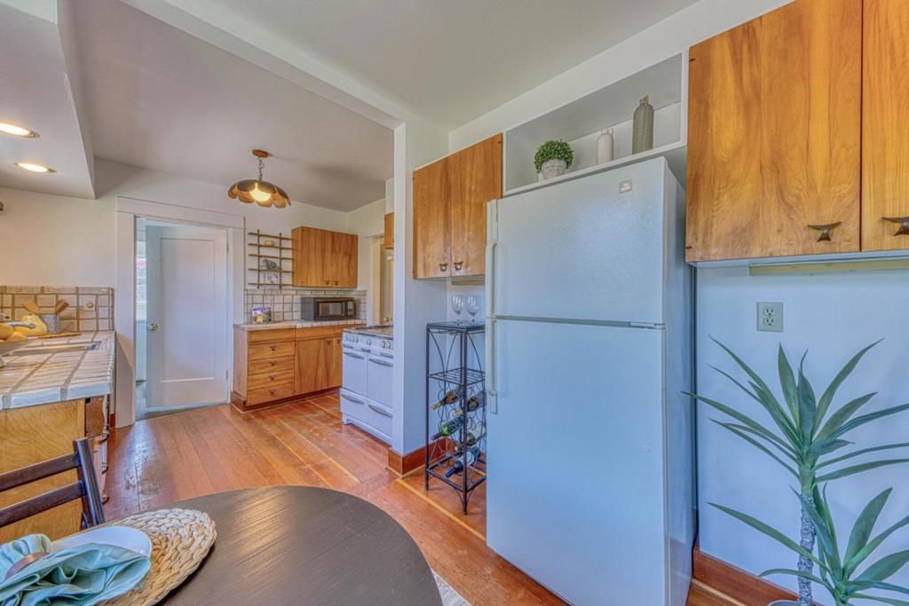 Image 21 of property listing at 333 West Street, Salinas, CA 93901