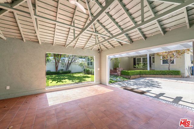 11350 Albata Street, Los Angeles, CA 90049
