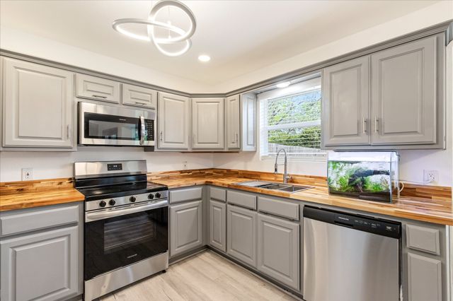 6716 Bartay Drive, North Richland Hills, TX 76182