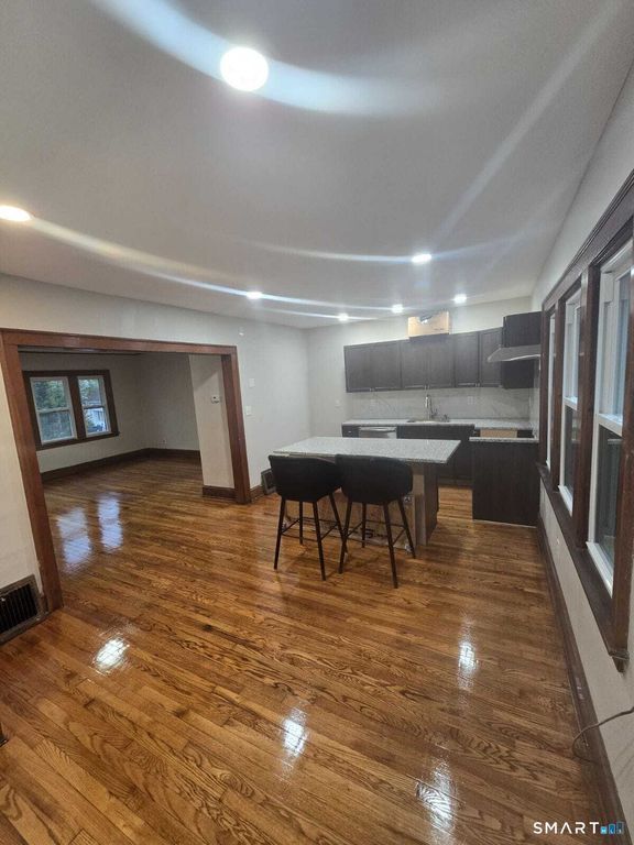 377 West Wolcott Avenue, Windsor, CT 06095