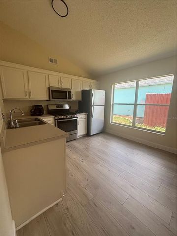 1036 BELVOIR DRIVE, Davenport, FL 33837