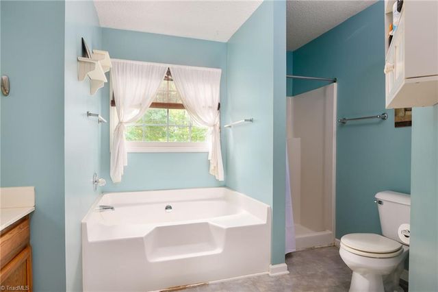 153 Union Pointe Lane, Lexington, NC 27295