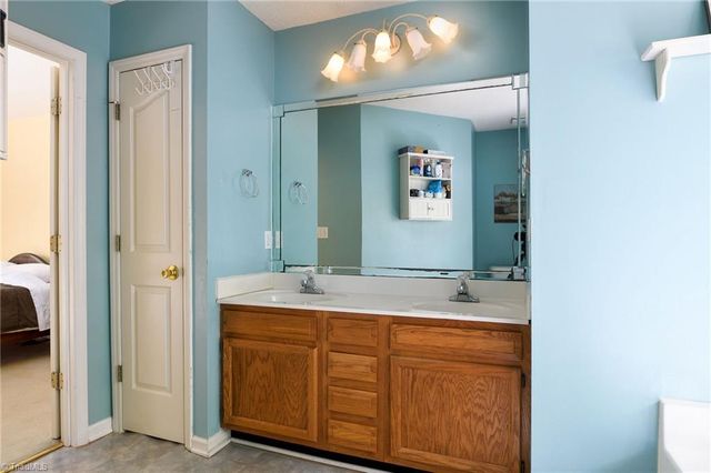 153 Union Pointe Lane, Lexington, NC 27295