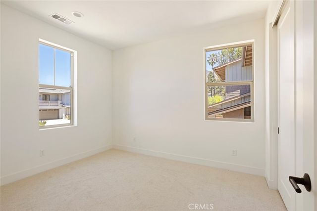 187 E Palm Street E, Altadena, CA 91001