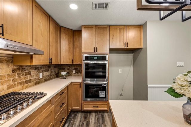 78 Shady Oak Court, Alvin, TX 77511