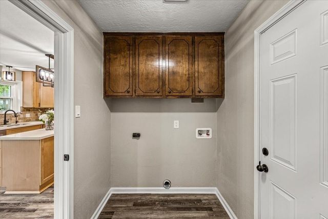 78 Shady Oak Court, Alvin, TX 77511