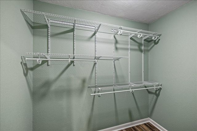 78 Shady Oak Court, Alvin, TX 77511