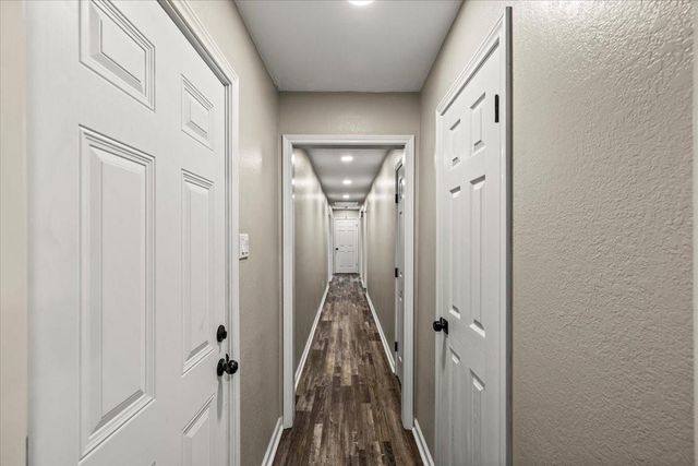 78 Shady Oak Court, Alvin, TX 77511