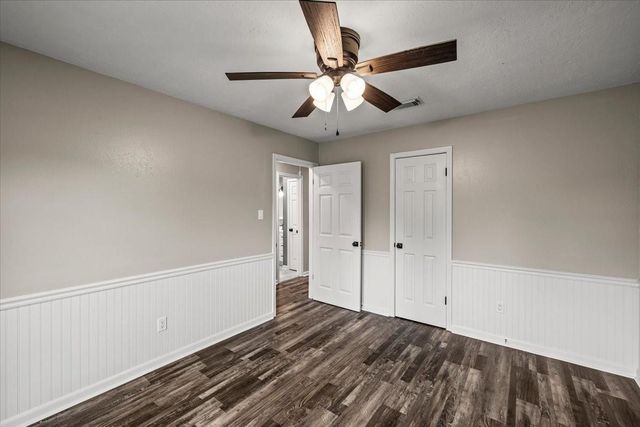 78 Shady Oak Court, Alvin, TX 77511