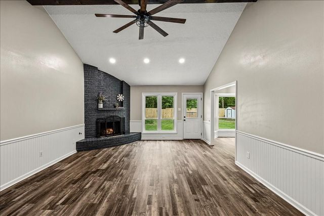 78 Shady Oak Court, Alvin, TX 77511