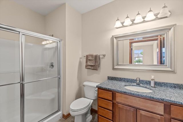 1765 New Port Vista DRIVE, Grafton, WI 53024