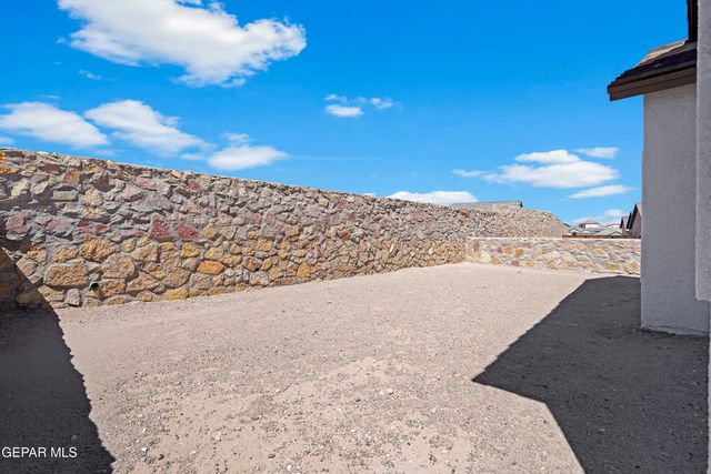 13059 BECCLES Street, El Paso, TX 79928