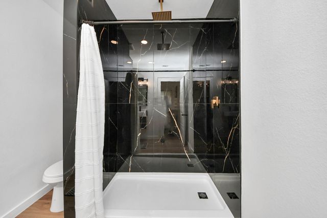 529 Hahlo Street, Houston, TX 77020