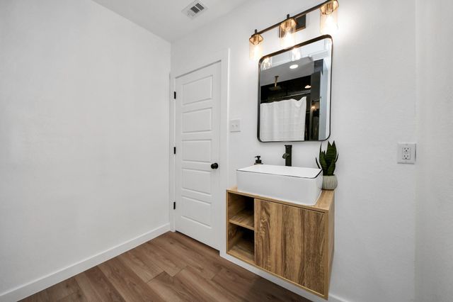 529 Hahlo Street, Houston, TX 77020