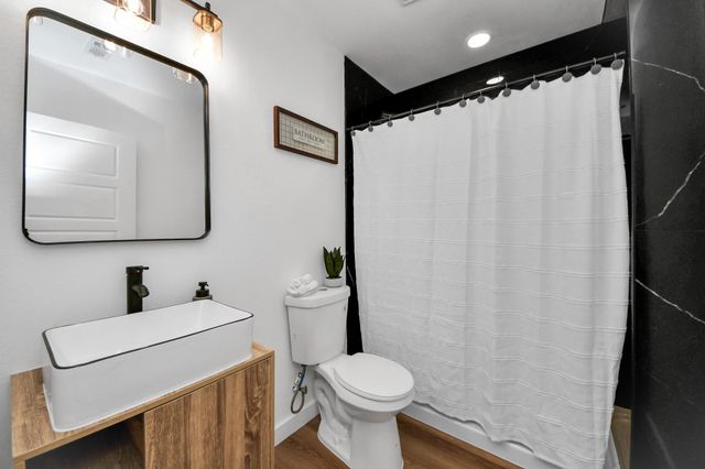 529 Hahlo Street, Houston, TX 77020