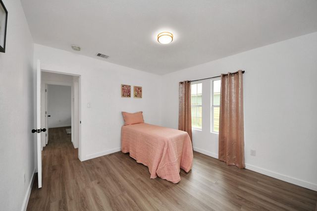 529 Hahlo Street, Houston, TX 77020