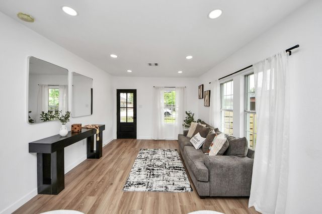 529 Hahlo Street, Houston, TX 77020