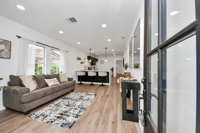 529 Hahlo Street, Houston, TX 77020