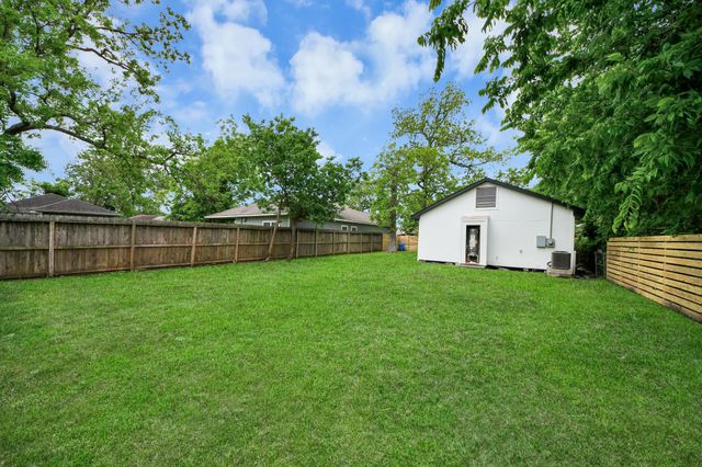 529 Hahlo Street, Houston, TX 77020