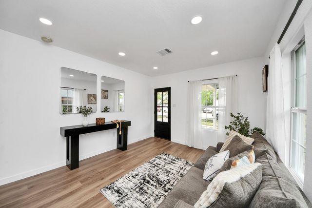 529 Hahlo Street, Houston, TX 77020