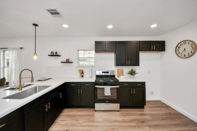 529 Hahlo Street, Houston, TX 77020