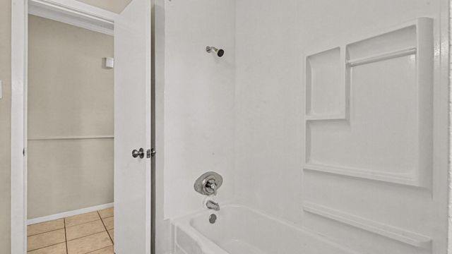 722 N Fall Creek Drive, Houston, TX 77336