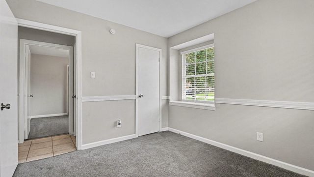 722 N Fall Creek Drive, Houston, TX 77336