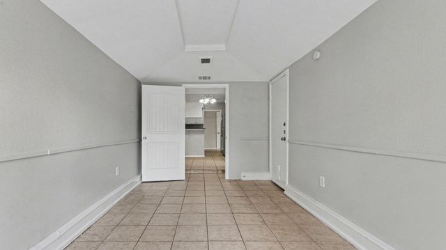 722 N Fall Creek Drive, Houston, TX 77336