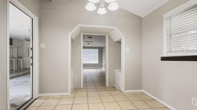 722 N Fall Creek Drive, Houston, TX 77336