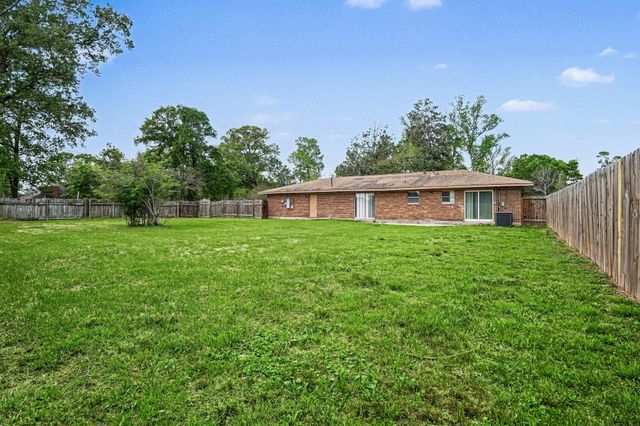 722 N Fall Creek Drive, Houston, TX 77336