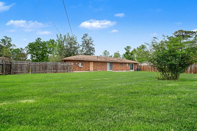 722 N Fall Creek Drive, Houston, TX 77336