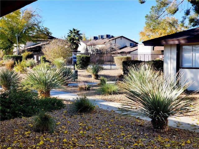 2341 Canfield Drive B, Las Vegas, NV 89108