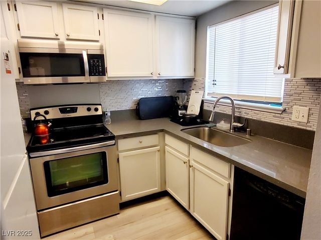 2341 Canfield Drive B, Las Vegas, NV 89108