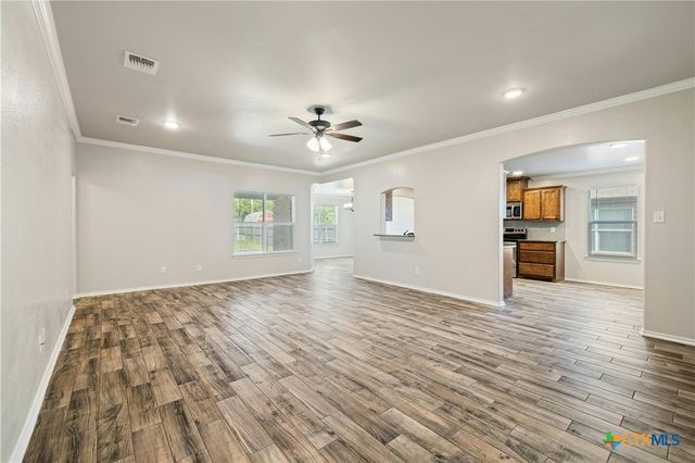 912 Damascus Drive, Belton, TX 76513