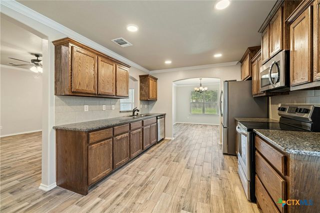 912 Damascus Drive, Belton, TX 76513