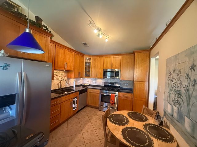 11116 Heritage Drive 3B, Palos Hills, IL 60465