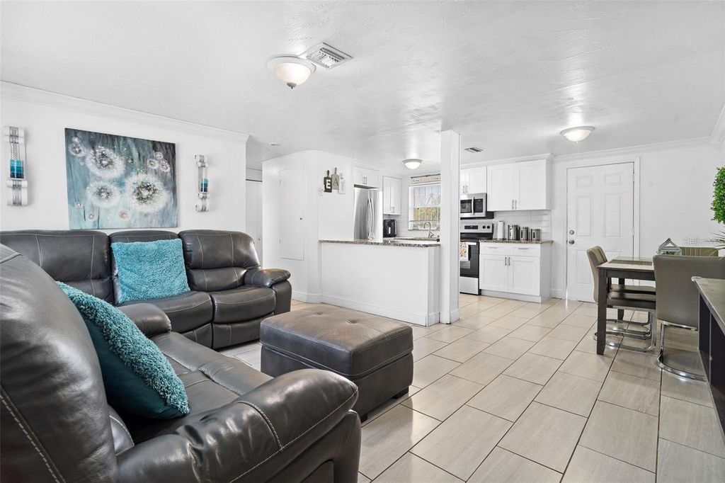 Image 13 of property listing at 3906 DOANE STREET, Orlando, FL 32839