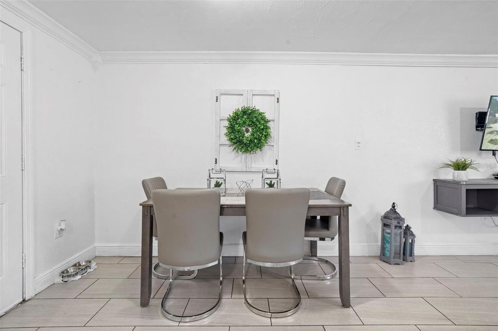 Image 18 of property listing at 3906 DOANE STREET, Orlando, FL 32839