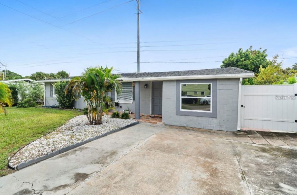Image 4 of property listing at 3906 DOANE STREET, Orlando, FL 32839