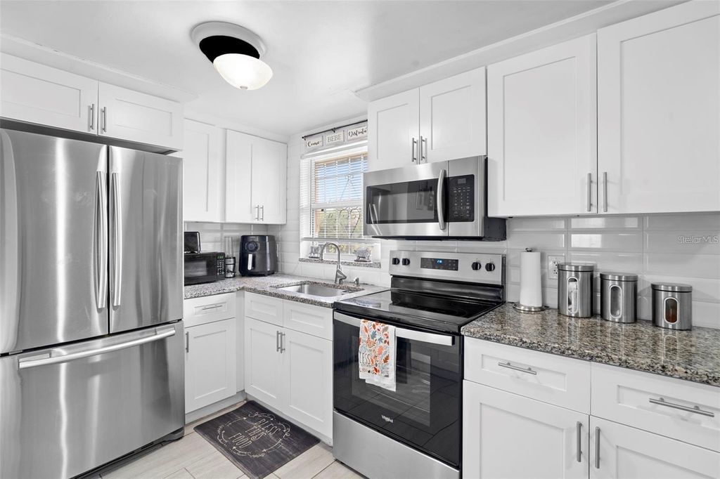 Image 6 of property listing at 3906 DOANE STREET, Orlando, FL 32839
