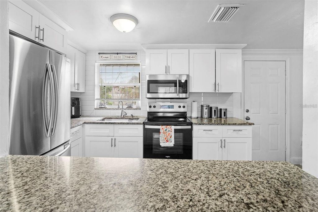 Image 7 of property listing at 3906 DOANE STREET, Orlando, FL 32839