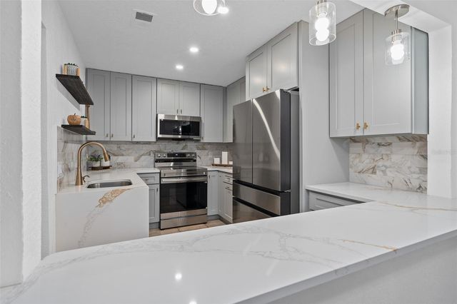 4190 VERSAILLES DRIVE 4190D, Orlando, FL 32808