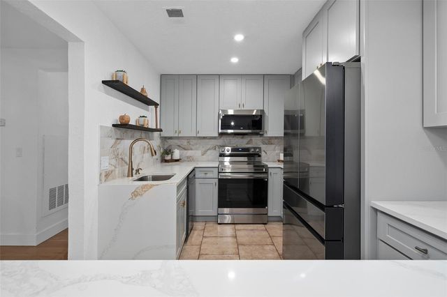 4190 VERSAILLES DRIVE 4190D, Orlando, FL 32808